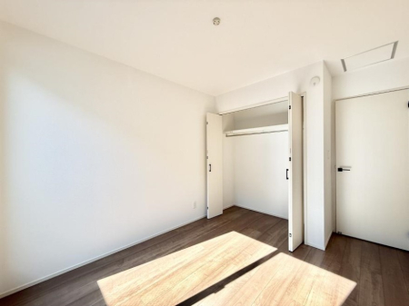 �q������ �������v���C�x�[�g��ԂƂ��ĐÂ��ŗ�������������񋟂��Ă���܂�