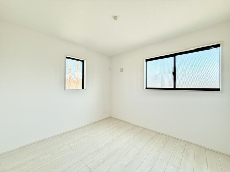 �q������ �������v���C�x�[�g��ԂƂ��ĐÂ��ŗ�������������񋟂��Ă���܂�