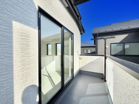 �o���R�j�[ ������ �G�߂̈ڂ낢����������J���I�ȋ�Ԃł�