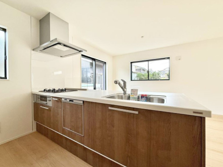 �L�b�`�� ���������y���݂ƐH�ׂ�K����͂���L�b�`��