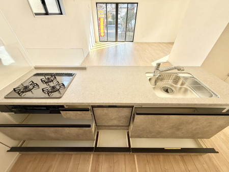 �L�b�`�� �������Ƒ����J��[�߂�A������̂���L�b�`��