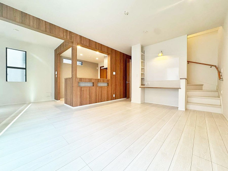 ���r���O ������18�����g�[�t�O�ʍ̌�LDK�ŊJ�����Ƃʂ����藼��