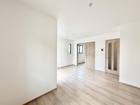 ���̑����� �������Ƒ��̏Ί炪���ӂ��A���났�̋��