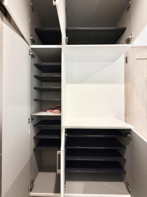 ���[ ����