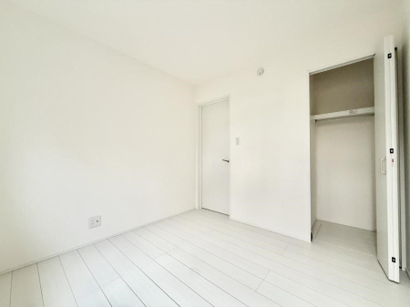 �q������ ����