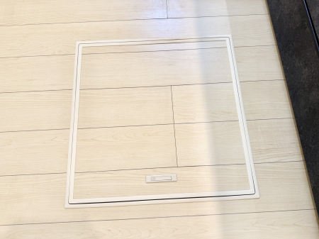 ���̑����� �ݔ����B�ꂽ���[�X�y�[�X�ŉƑS�̂��X�b�L��