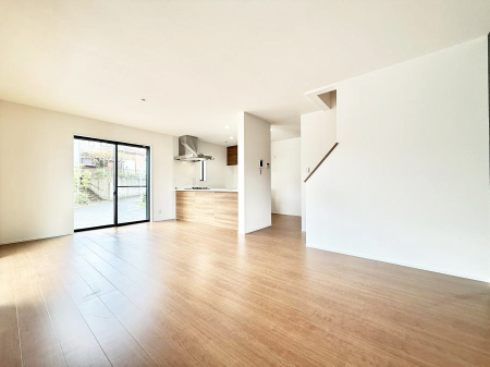 ���̑����� �������Ƒ��̏Ί炪���ӂ��A���났�̋��