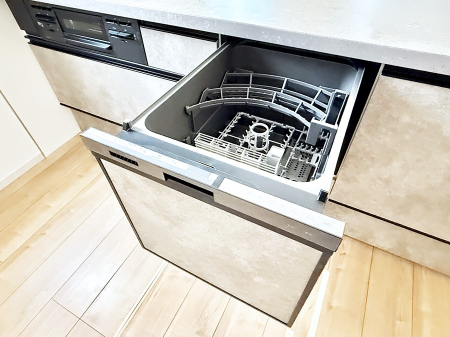 ���̑����� �ݔ����H��̕ЂÂ����H��킪����Ύ��Z�ɁB���Ƒ��Ƃ̎��Ԃ𑝂₹�܂�