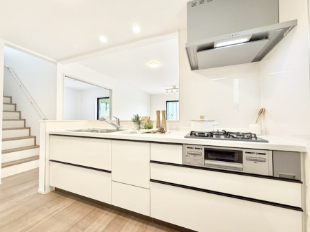 �L�b�`�� �������V���v���Ŕ������S�n�悢���Ԃ𐶂ރL�b�`�����