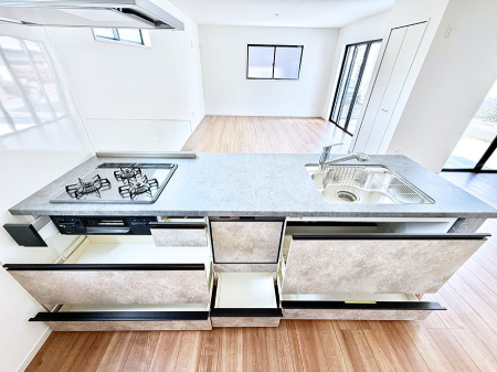 �L�b�`�� �����������������Ɗy�����Ȃ�A���K�ȃL�b�`�����