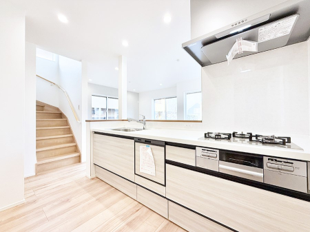 �L�b�`�� �������V���v���Ŕ������S�n�悢���Ԃ𐶂ރL�b�`�����