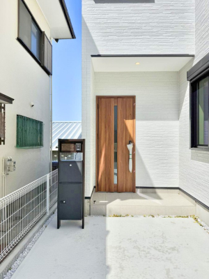 ���� �O�ρ� �V���v���Ŕ������A�Z�܂��̑���ۂ��ʂ錺�ւł�