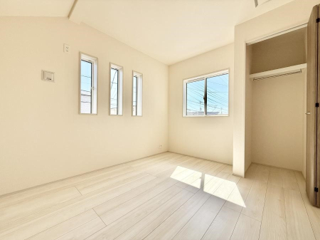 �Q�� ���������̔z�u��ʋC���̗ǂ��݌v�ŕ����̋�C�������炸�A��ɐV�N�ȋ�C������܂�