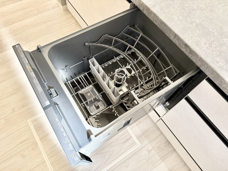 ���̑����� �ݔ����H��̕ЂÂ����H��킪����Ύ��Z�ɁB���Ƒ��Ƃ̎��Ԃ𑝂₹�܂�