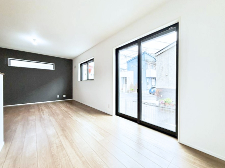 ���̑����� �������Ƒ��̏Ί炪���ӂ��A���났�̋��