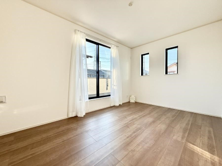 �Q�� ���������̔z�u��ʋC���̗ǂ��݌v�ŕ����̋�C�������炸�A��ɐV�N�ȋ�C������܂�