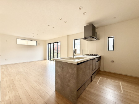 �L�b�`�� �������Ƒ����J��[�߂�A������̂���L�b�`��