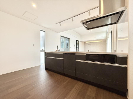 �L�b�`�� �������V���v���Ŕ������S�n�悢���Ԃ𐶂ރL�b�`�����