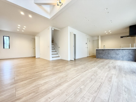 ���r���O �������V���v���������ґ�A��؂Ȑl�Ɖ߂����S���قǂ�����