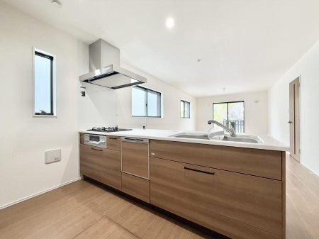 �L�b�`�� �����������������Ԃ����܂��A�Ί炠�ӂ��L�b�`��