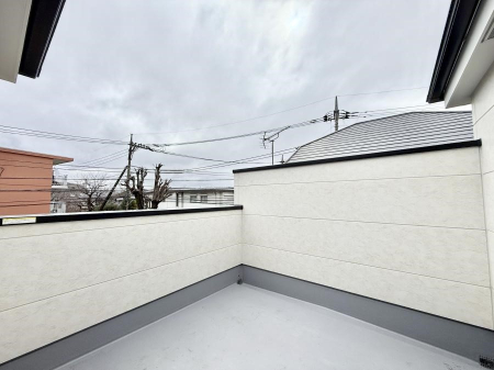 �o���R�j�[ ������ �G�߂̈ڂ낢����������J���I�ȋ�Ԃł�