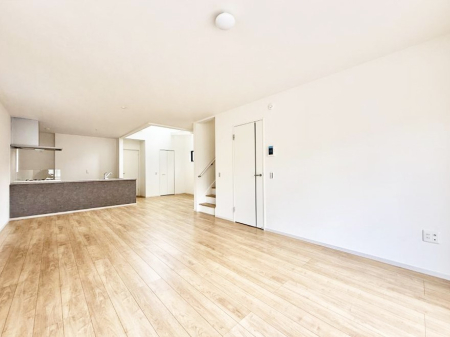 ���r���O ���������났�ƏΊ炪�W�܂�A�S���܂郊�r���O