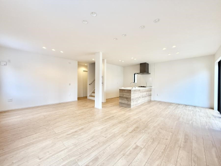 ���̑����� �������Ƒ��̏Ί炪���ӂ��A���났�̋��