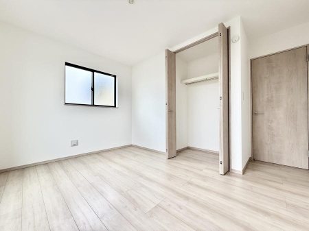 ���̑����� A����  �������������F�����̂������ŉ��₩�Ȏ��Ԃ��y���߂܂�