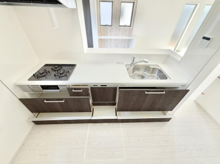 �L�b�`�� �������Ƒ����J��[�߂�A������̂���L�b�`��