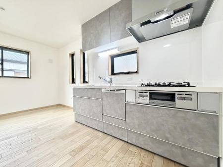 �L�b�`�� �������V���v���Ŕ������S�n�悢���Ԃ𐶂ރL�b�`�����