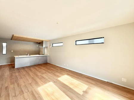 �Q�� ���������̔z�u��ʋC���̗ǂ��݌v�ŕ����̋�C�������炸�A��ɐV�N�ȋ�C������܂�