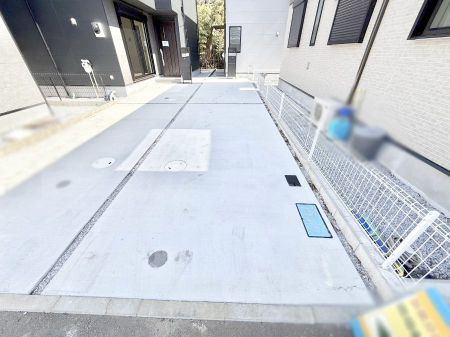  �O�ρ��J�[�X�y�[�X�L