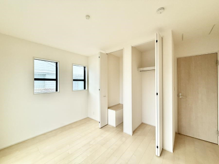 �q������ �������v���C�x�[�g��ԂƂ��ĐÂ��ŗ�������������񋟂��Ă���܂�