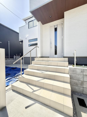 ���� �O�ρ� �V���v���Ŕ������A�Z�܂��̑���ۂ��ʂ錺�ւł�