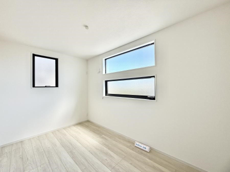 �q������ �������v���C�x�[�g��ԂƂ��ĐÂ��ŗ�������������񋟂��Ă���܂�