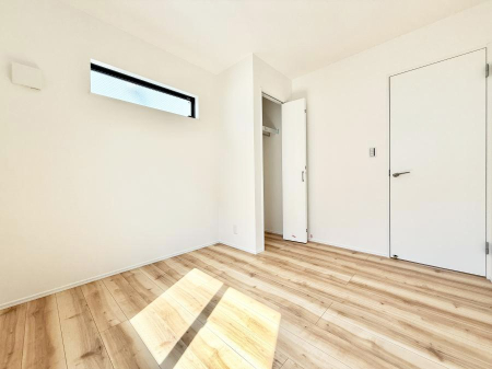 �q������ �������v���C�x�[�g��ԂƂ��ĐÂ��ŗ�������������񋟂��Ă���܂�