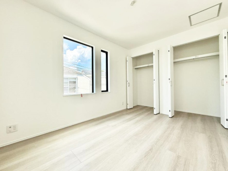 �q������ �������v���C�x�[�g��ԂƂ��ĐÂ��ŗ�������������񋟂��Ă���܂�