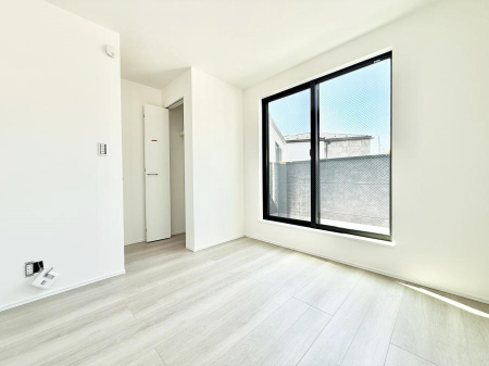 ���̑����� �������D��ŉ��₩�Ȏ��Ԃ��������