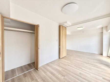 �q������ �������Ƌ�⃌�C�A�E�g�����R�ɔz�u�ł��邽�ߎg�����肪�ǂ����K�ɉ߂����܂�