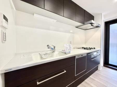 �L�b�`�� �������Ƒ��ƂȂ���A�R�~���j�P�[�V�����̏�