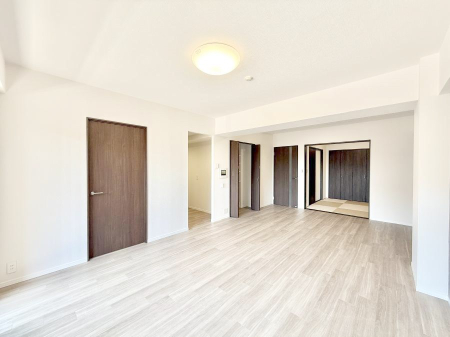 ���r���O �������S���������ꏊ�A�������߂����郊�r���O