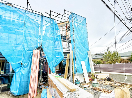 ���n�O�ώʐ^ �O�ρ��V������炵���n�܂�ꏊ�ŁA�Ƒ����J��[�߂�