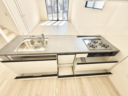 �L�b�`�� �����������������Ԃ����܂��A�Ί炠�ӂ��L�b�`��