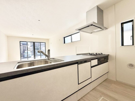 �L�b�`�� �������Ƒ����J��[�߂�A������̂���L�b�`��