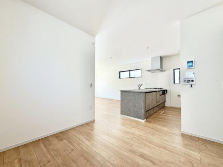 ���r���O ���������났�ƏΊ炪�W�܂�A�S���܂郊�r���O