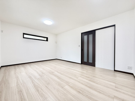 ���r���O �����������������Ɠ��ʂɂ���A�e���̋��