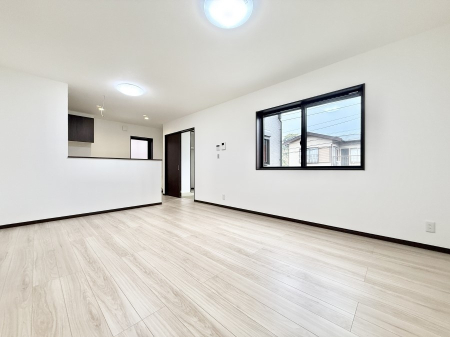 ���r���O ���������났�ƏΊ炪�W�܂�A�S���܂郊�r���O