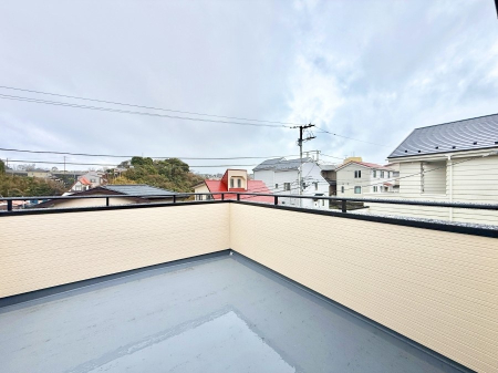 �o���R�j�[ ������ ���R��g�߂Ɋ�����A�J���I�ȃX�J�C�o���R�j�[