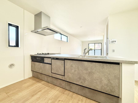 �L�b�`�� �����������������Ɗy�����Ȃ�A���K�ȃL�b�`�����