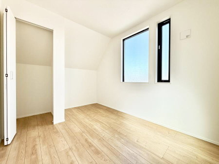 �q������ �������Ƌ�⃌�C�A�E�g�����R�ɔz�u�ł��邽�ߎg�����肪�ǂ����K�ɉ߂����܂�